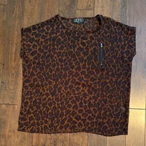 POL Brown Leopard Print Top with Zipper transparent sz small